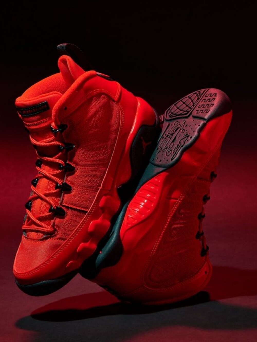 Boy's Air Jordan 9 Retro Chile Red Sneakers